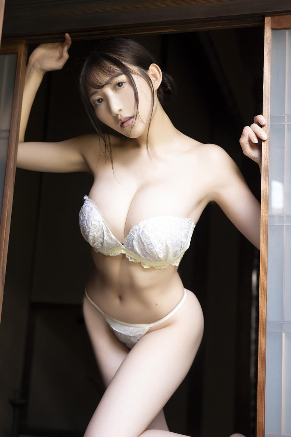 辻りりさ１ｓｔ写真集（仮）