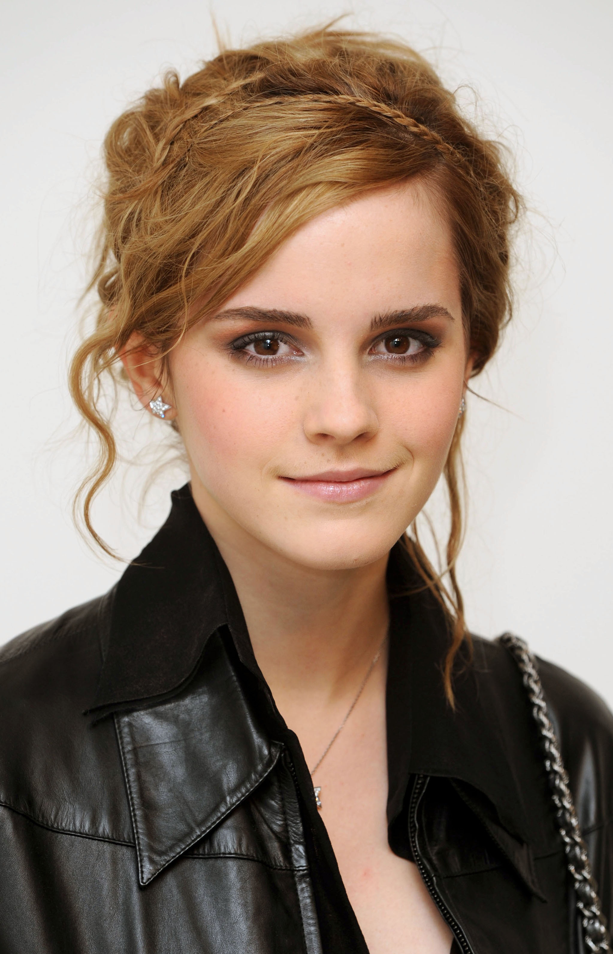 良書網 JESSICA by Bramo vol.3 表紙: Emma Watson 出版社: 実業之日本社 Code/ISBN: 9784408062860