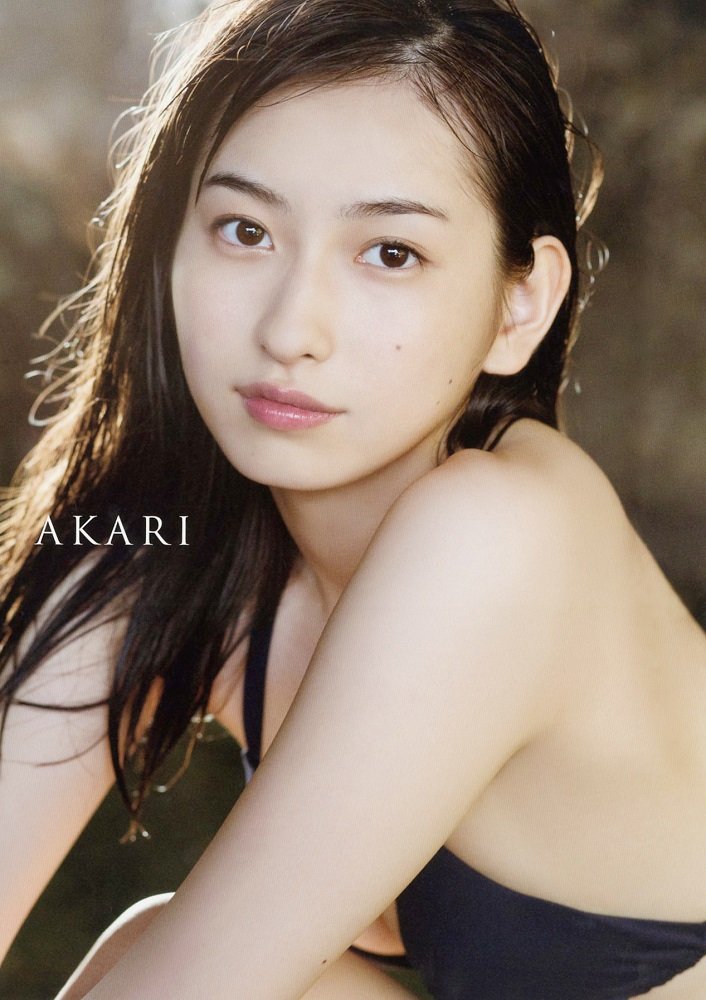 良書網 AKARi 植村あかり写真集 出版社: ワニブックス Code/ISBN: 9784847047893