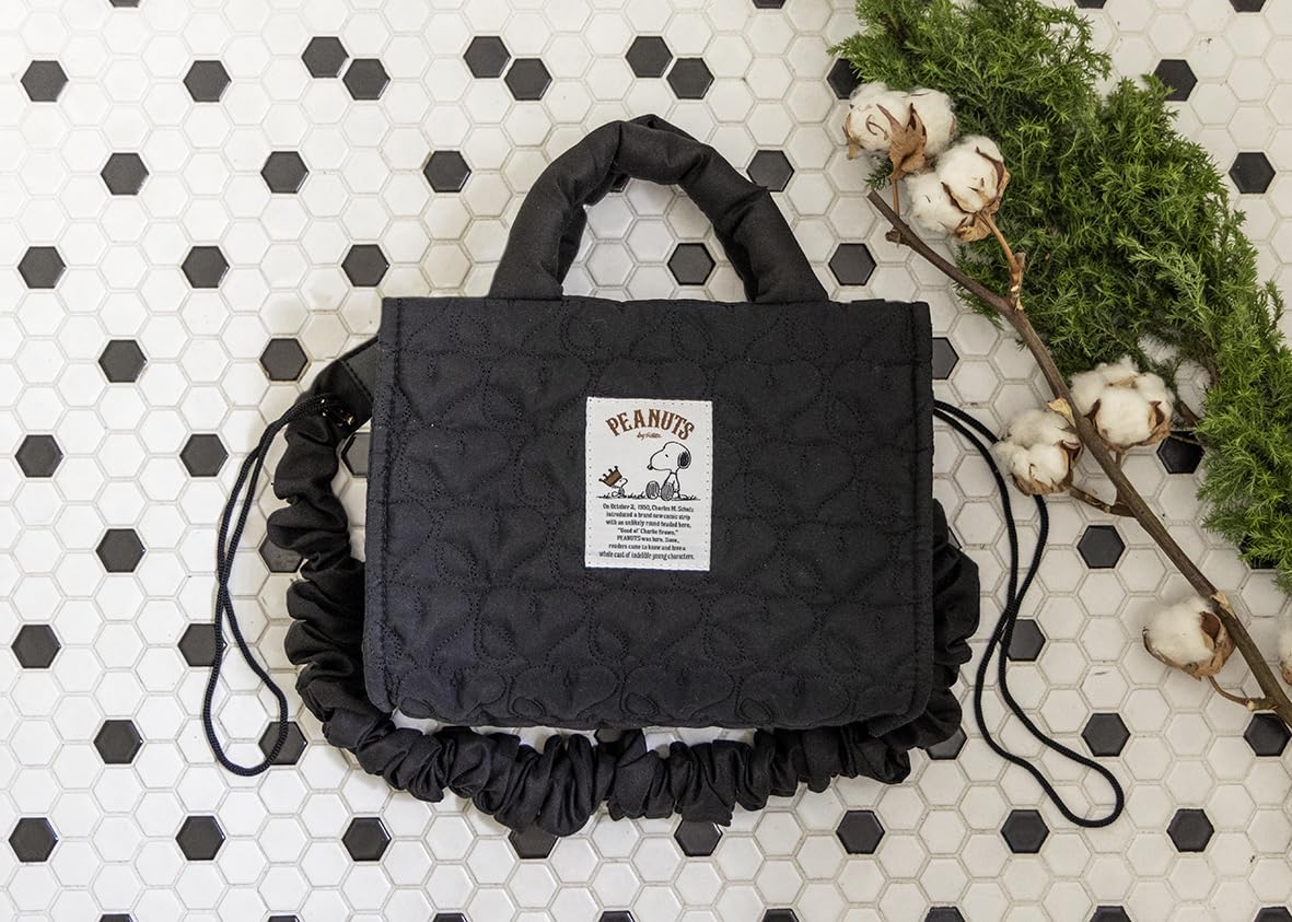 9784299074065 ＳＮＯＯＰＹ　２ＷＡＹ　ＱＵＩＬＴＩＮＧ　ＢＡＧ　スヌーピーがいっぱい！　軽量キルティングバッグ　ＢＯＯＫ